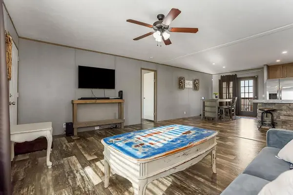 411 S 2nd ST, Mound City, KS 66056