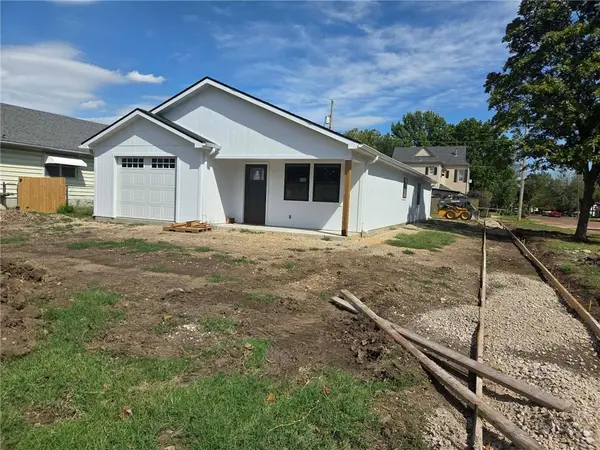 423 S Holbrook ST, Fort Scott, KS 66701