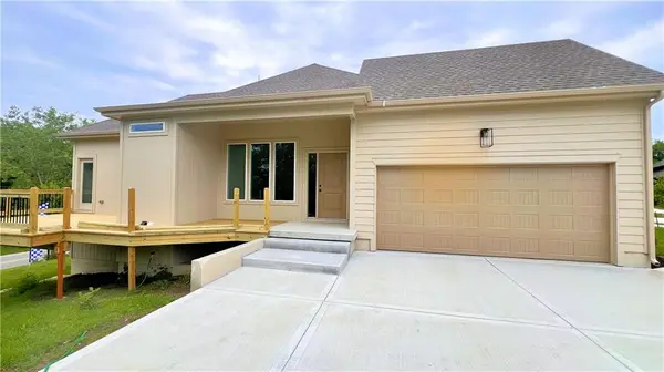 22312 W 76th Street ST, Shawnee, KS 66227