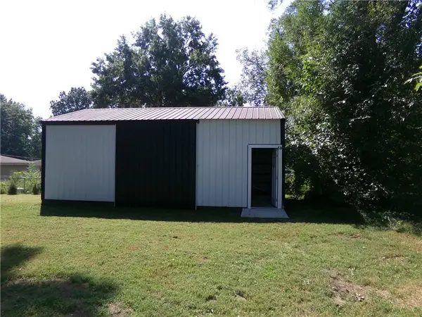 206 Highland ST, Sweet Springs, MO 65351