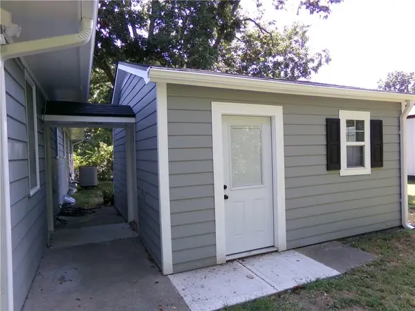 206 Highland ST, Sweet Springs, MO 65351