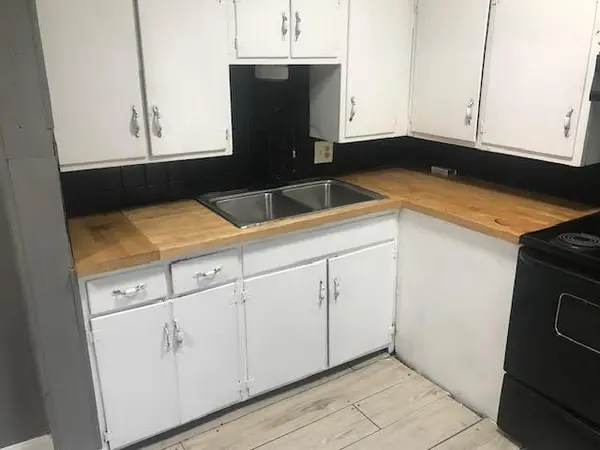 5008 Olive ST, Kansas City, MO 64130