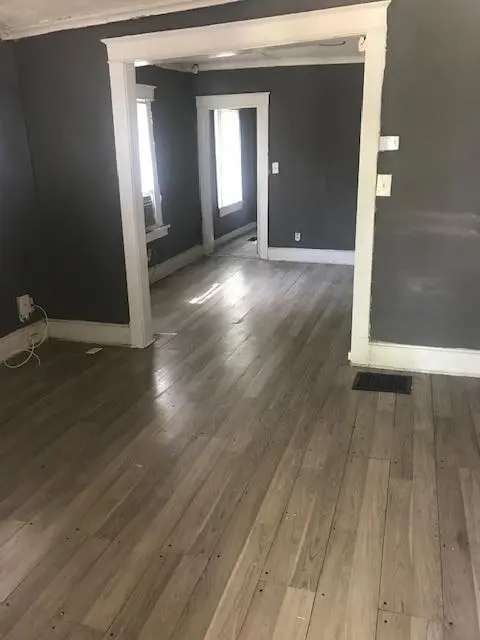 5008 Olive ST, Kansas City, MO 64130