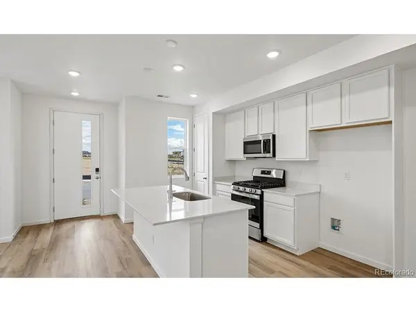 21381 E 67th, Aurora, CO 80019