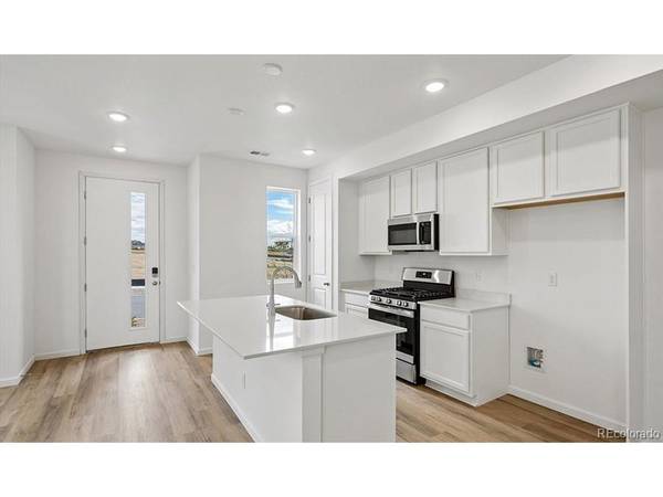 21381 E 67th, Aurora, CO 80019