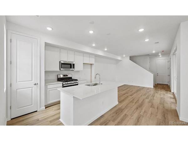 21381 E 67th, Aurora, CO 80019