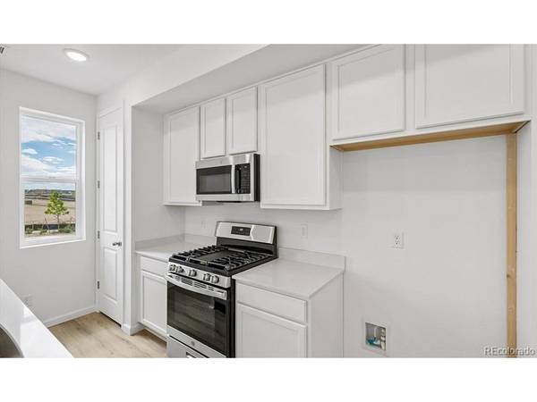 21381 E 67th, Aurora, CO 80019