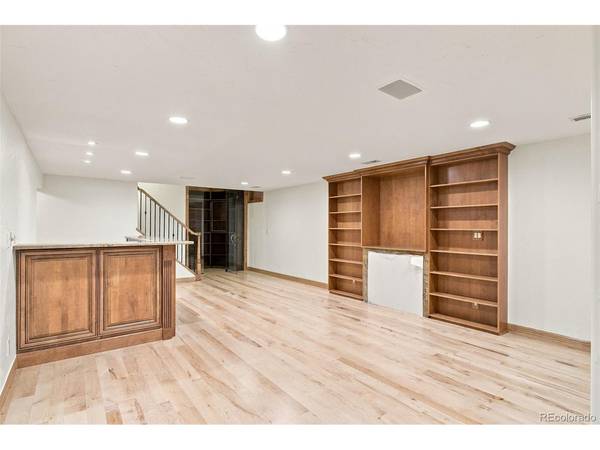 7039 S Locust, Centennial, CO 80112