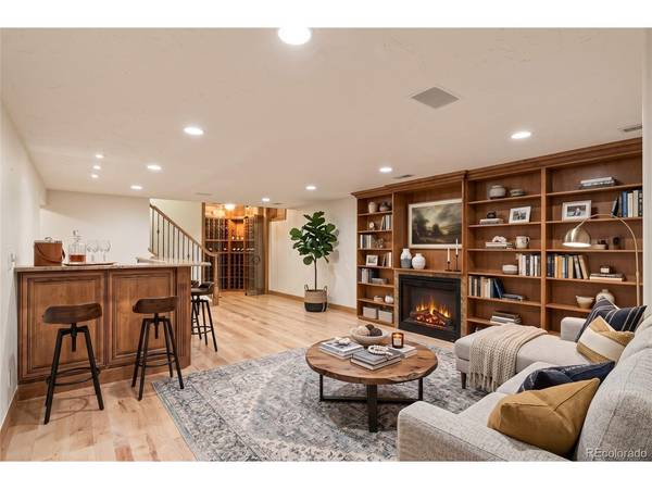 7039 S Locust, Centennial, CO 80112