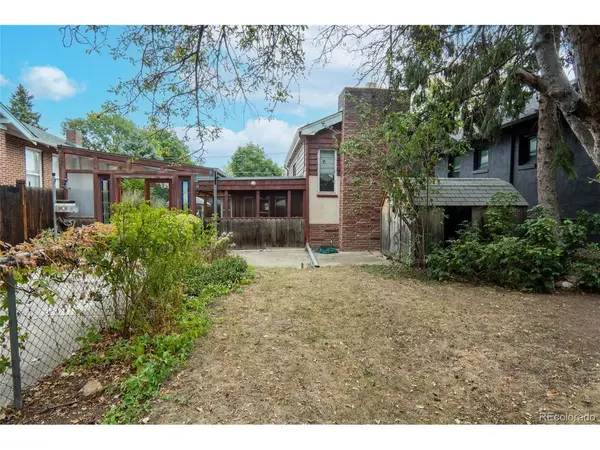 1040 Cook, Denver, CO 80206