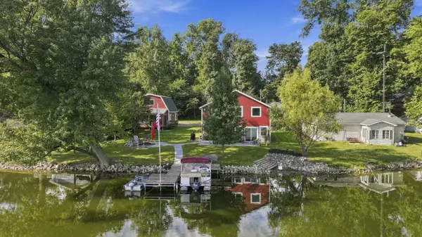 5470 W Sycamore Hill Lane Diamond Lake ***, Silver Lake, IN 46982