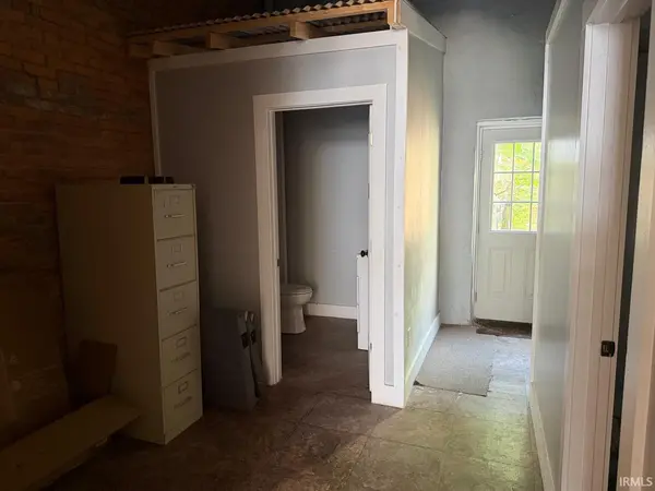 1603 J ST, Bedford, IN 47421