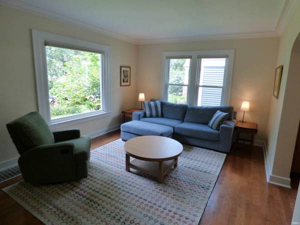 1110 N Saint Joseph ST, South Bend, IN 46617