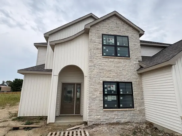 1563 Farm View CT, Huntertown, IN 46748