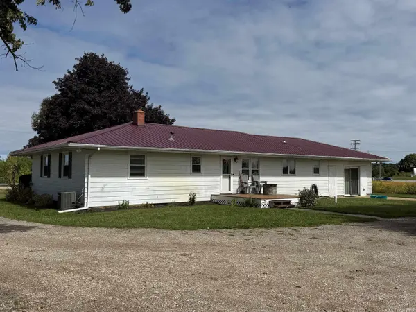 28112 County Road 26 ***, Elkhart, IN 46517-9786