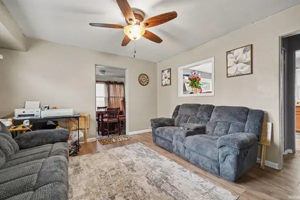 1111 Blyler PL, South Bend, IN 46616-1935