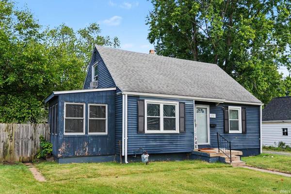 1111 Blyler PL, South Bend, IN 46616-1935