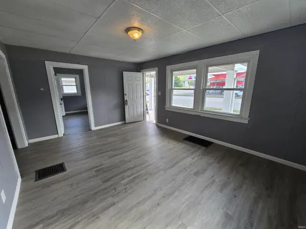 710 W Memorial DR, Muncie, IN 47302