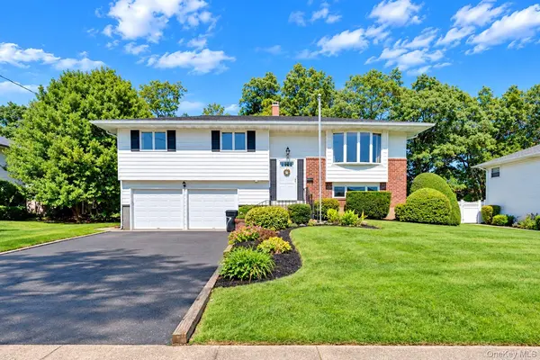 107 Headline RD, Deer Park, NY 11729