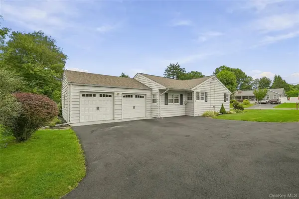 4 Pheasant DR, West Nyack, NY 10994