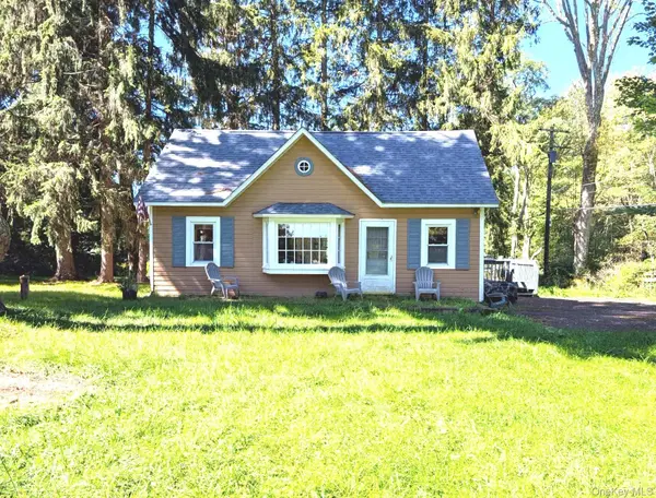 13 Fisher RD, Cochecton, NY 12726