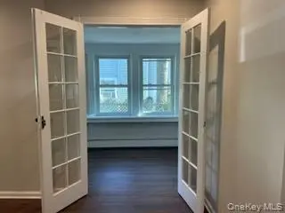 26 2nd AVE #1 (first floor), Bay Shore, NY 11706