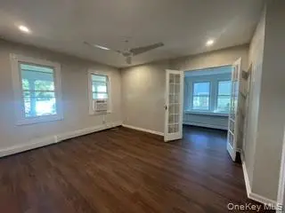 26 2nd AVE #1 (first floor), Bay Shore, NY 11706