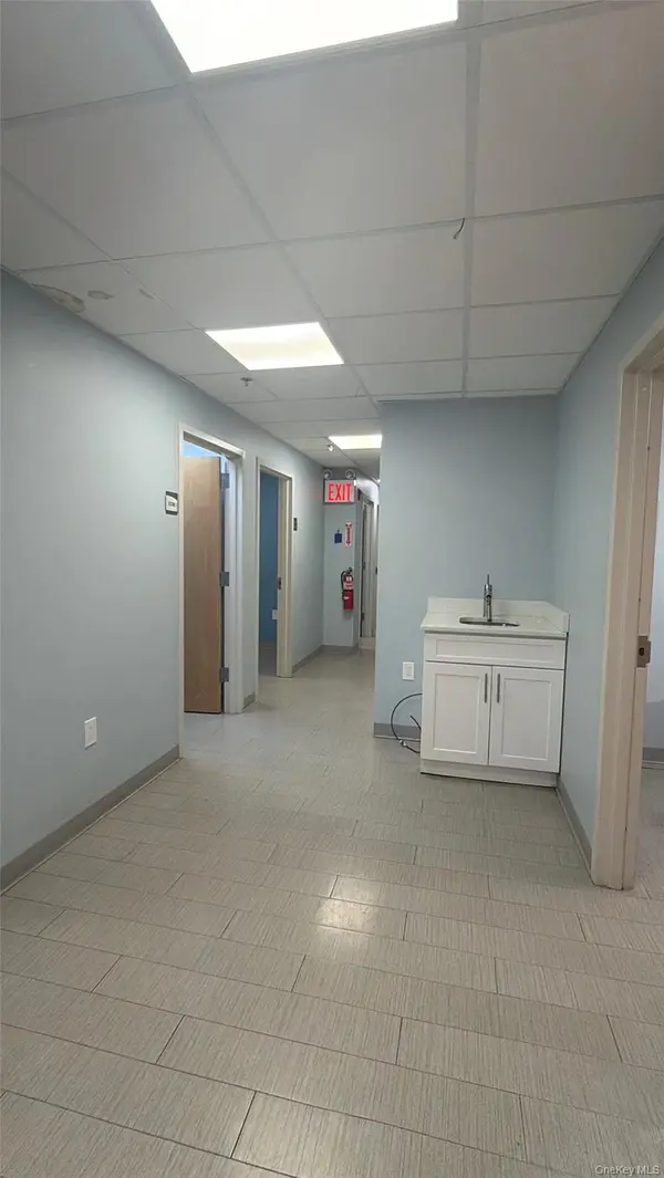 163-03 Horace Harding EXPY, Fresh Meadows, NY 11365