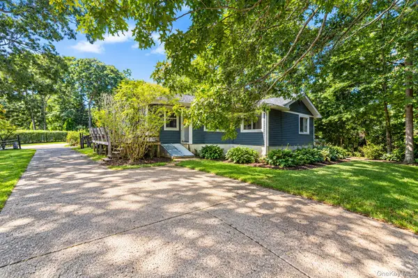 115 Huntington Crossway, Bridgehampton, NY 11932