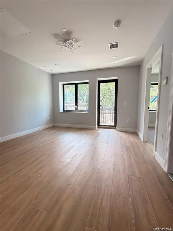 132-25 41 AVE #4A, Flushing, NY 11354