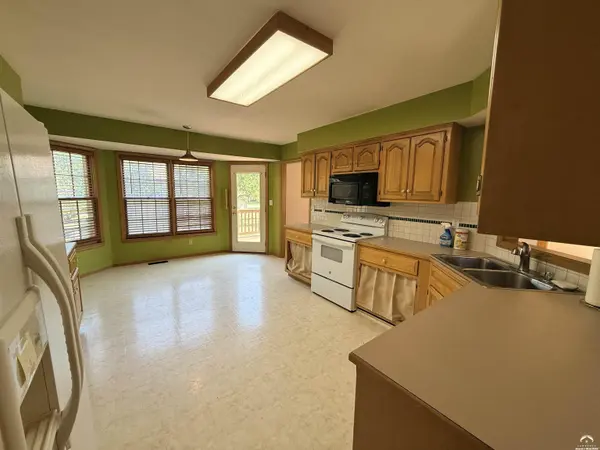 4708 Carmel CT, Lawrence, KS 66047