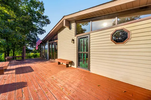 242 Tuck A Way Ridge DR, Nashville, IN 47448