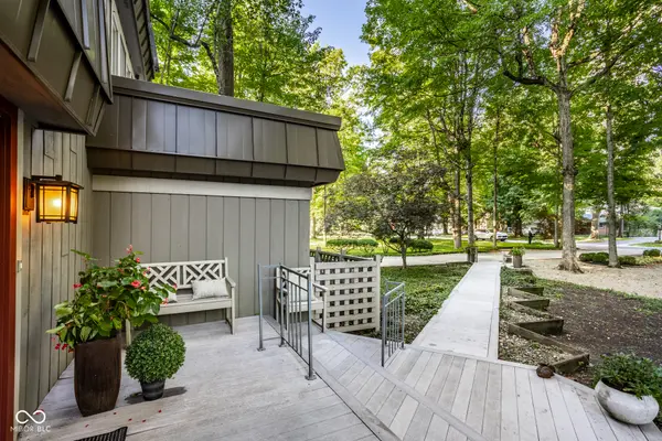 8385 N Illinois ST, Indianapolis, IN 46260