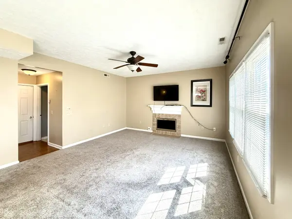 7741 Hidden RDG, Fishers, IN 46038