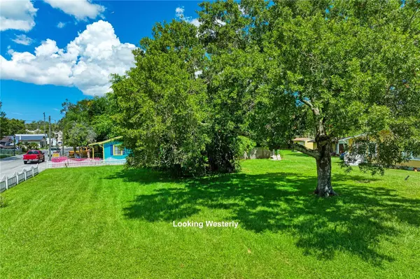 1018 12TH ST W, Bradenton, FL 34205