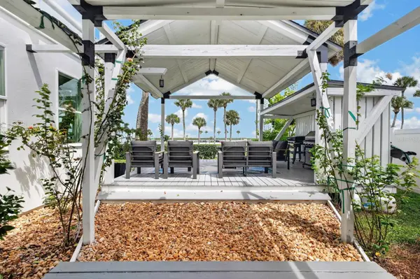 500 S RIVERSIDE DR, Edgewater, FL 32132