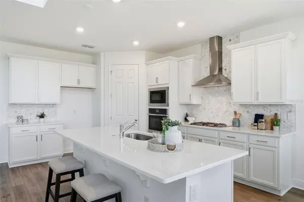 5860 SIERRA CROWN ST, Mount Dora, FL 32757