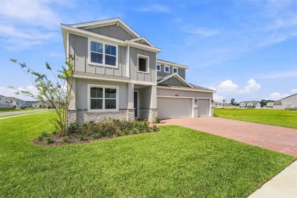 5860 SIERRA CROWN ST, Mount Dora, FL 32757