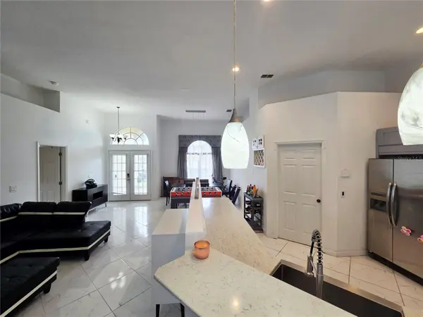 10 NEVADA LOOP RD, Davenport, FL 33897