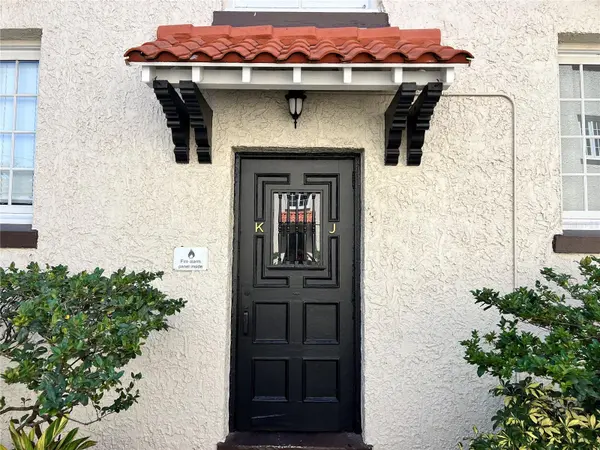 2117 W DEKLE AVE #J3, Tampa, FL 33606