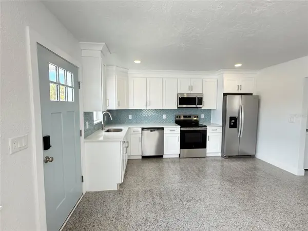 119 147TH AVE E #B, Madeira Beach, FL 33708