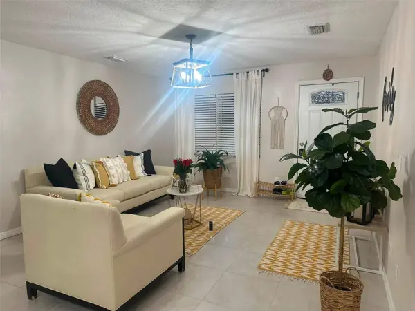 7502 MELALEUCA LN, Tampa, FL 33619