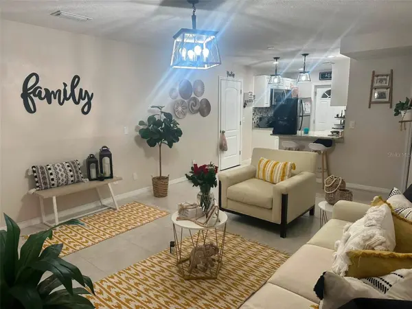 7502 MELALEUCA LN, Tampa, FL 33619