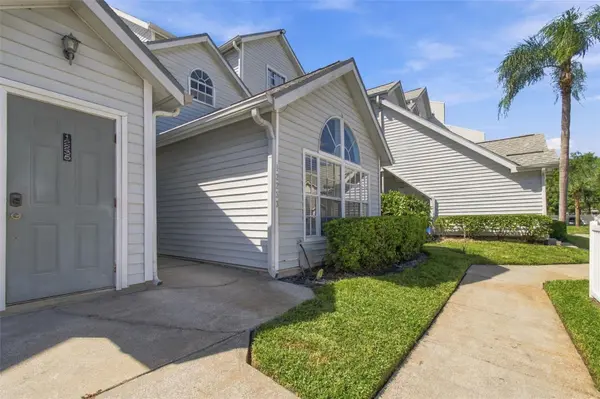 12233 ARMENIA GABLES CIR #12233, Tampa, FL 33612