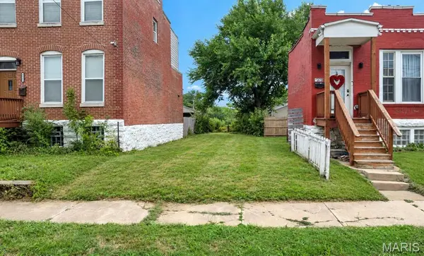 4368 Hunt AVE, St Louis, MO 63110