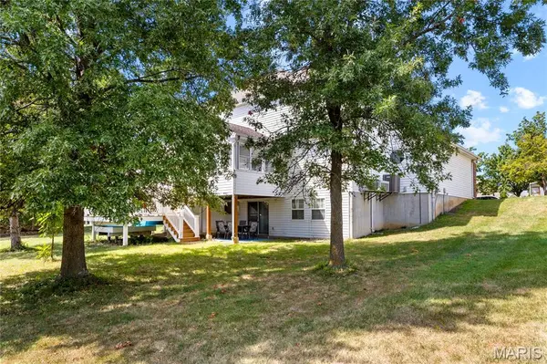 1015 Nooning Tree DR, Chesterfield, MO 63017