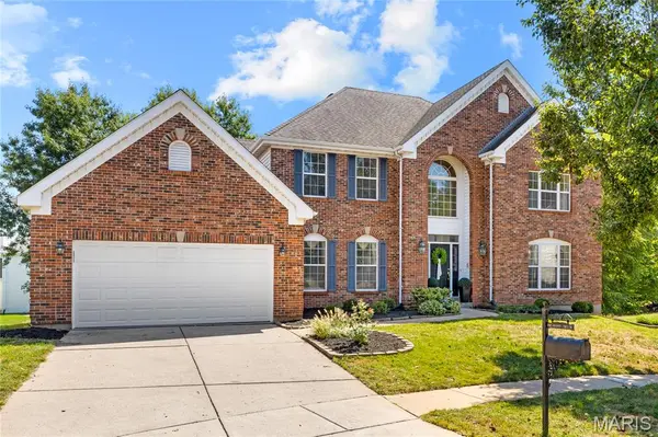 1015 Nooning Tree DR, Chesterfield, MO 63017