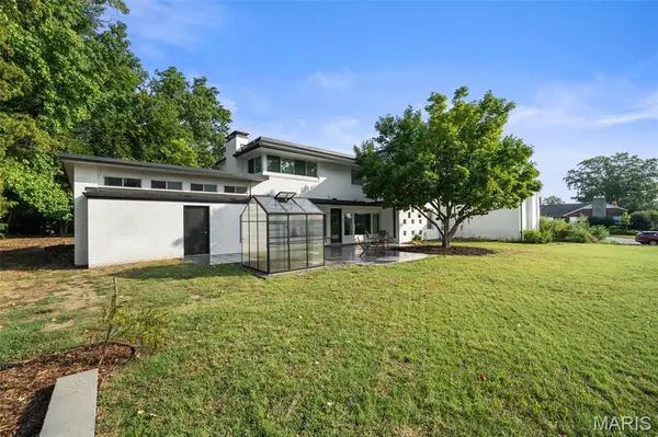 6005 Bishops PL, St Louis, MO 63109