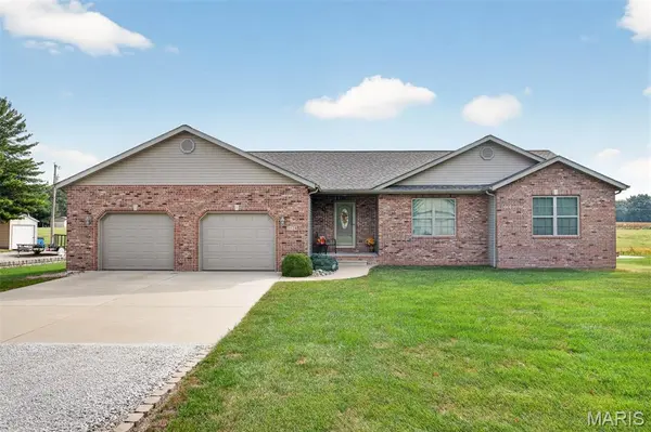 3428 Pierland DR, Pocahontas, IL 62249