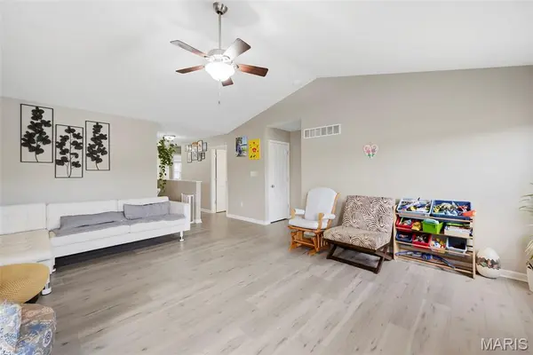 212 Limerick AVE, Wentzville, MO 63385